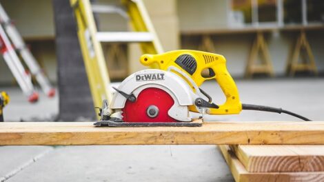 The Best Types of Saws for Your DIY Projects Image